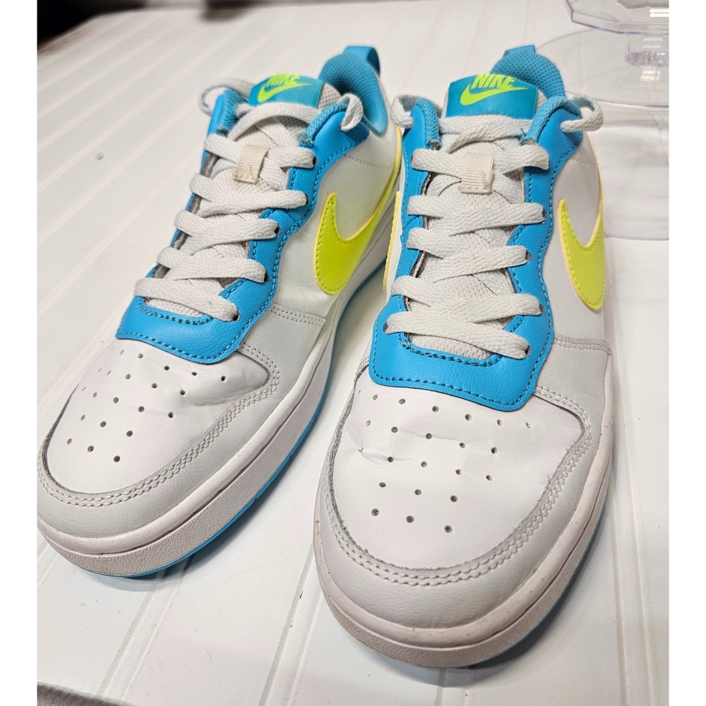 Nike Court Borough low 2 kids size7 White